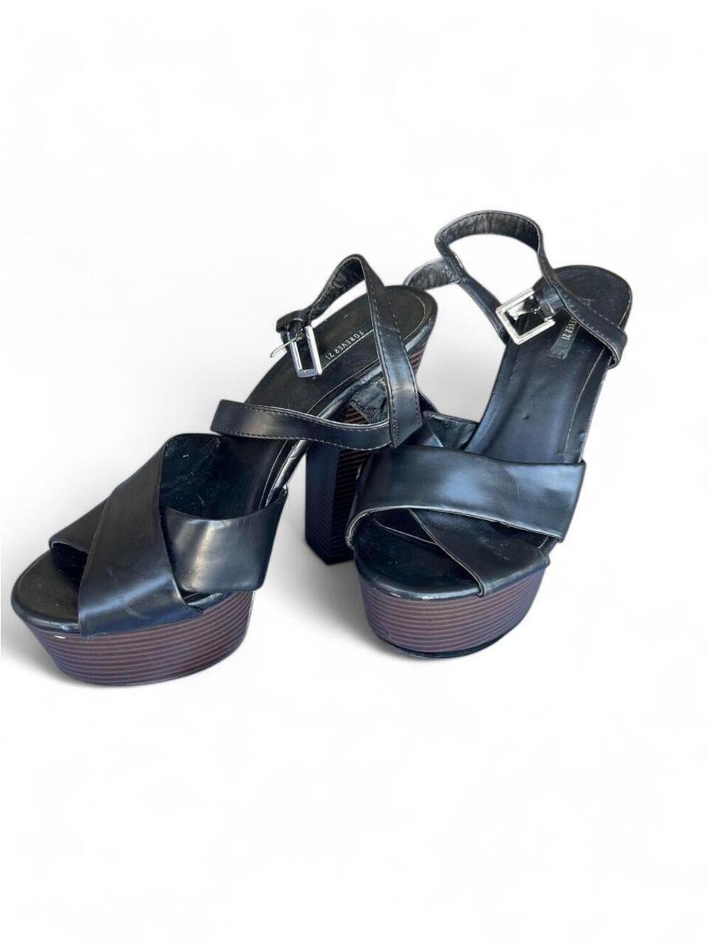 Forever 21 Black Strappy Platform Heeled Sandals Size 7